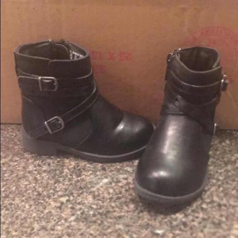 Toddler boots